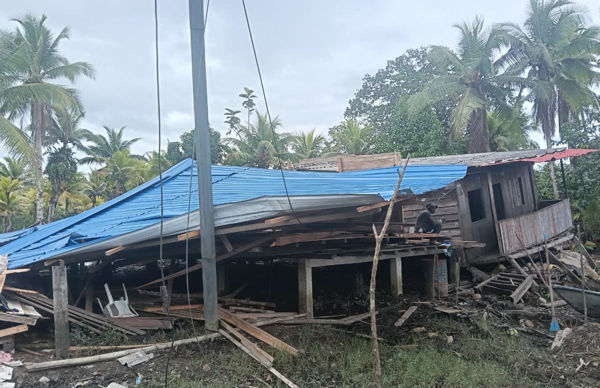 Una vivienda colapsada tras el terremoto